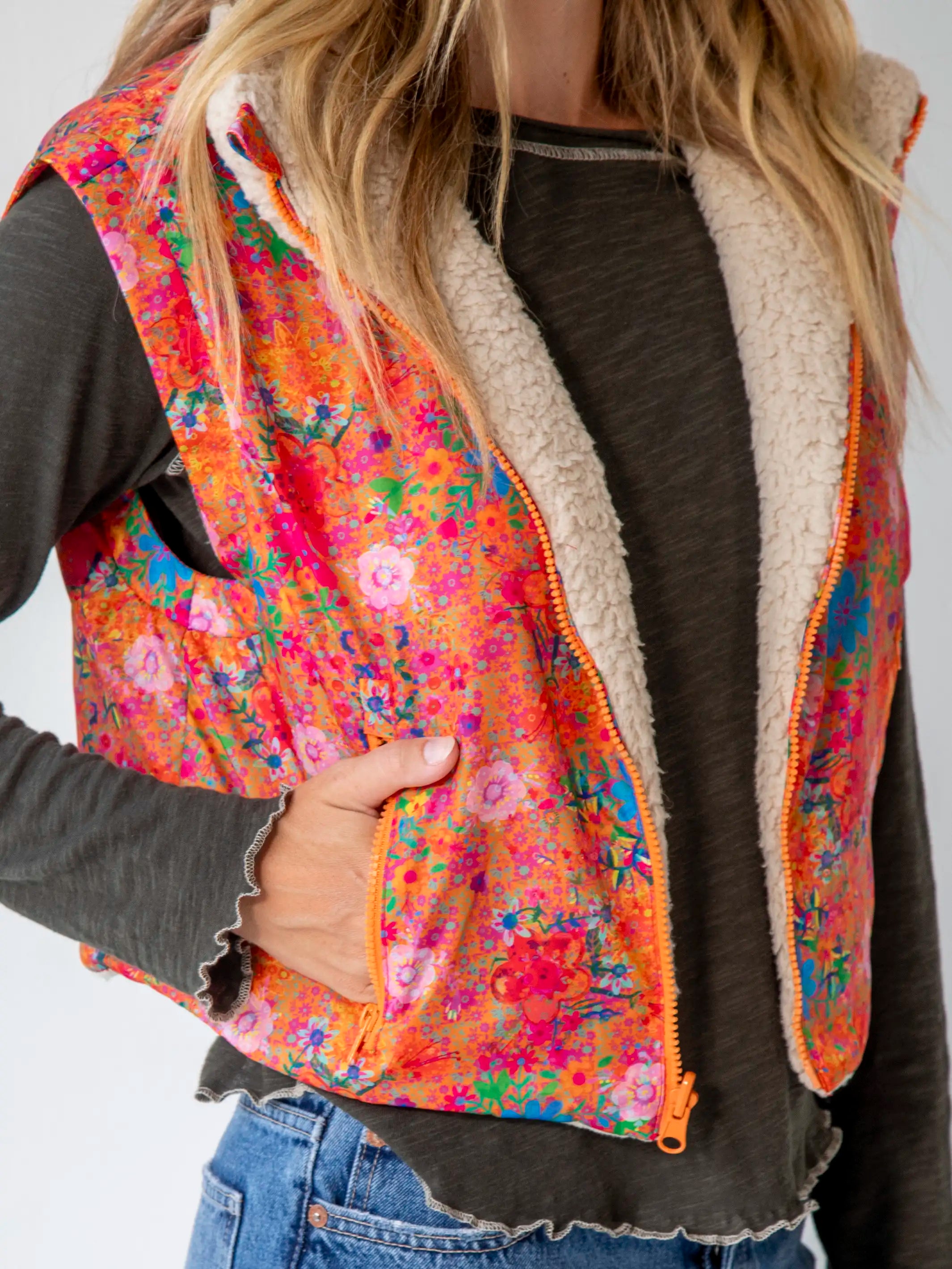 reversible-sherpa-vest-bright-pink-floral-natural-life