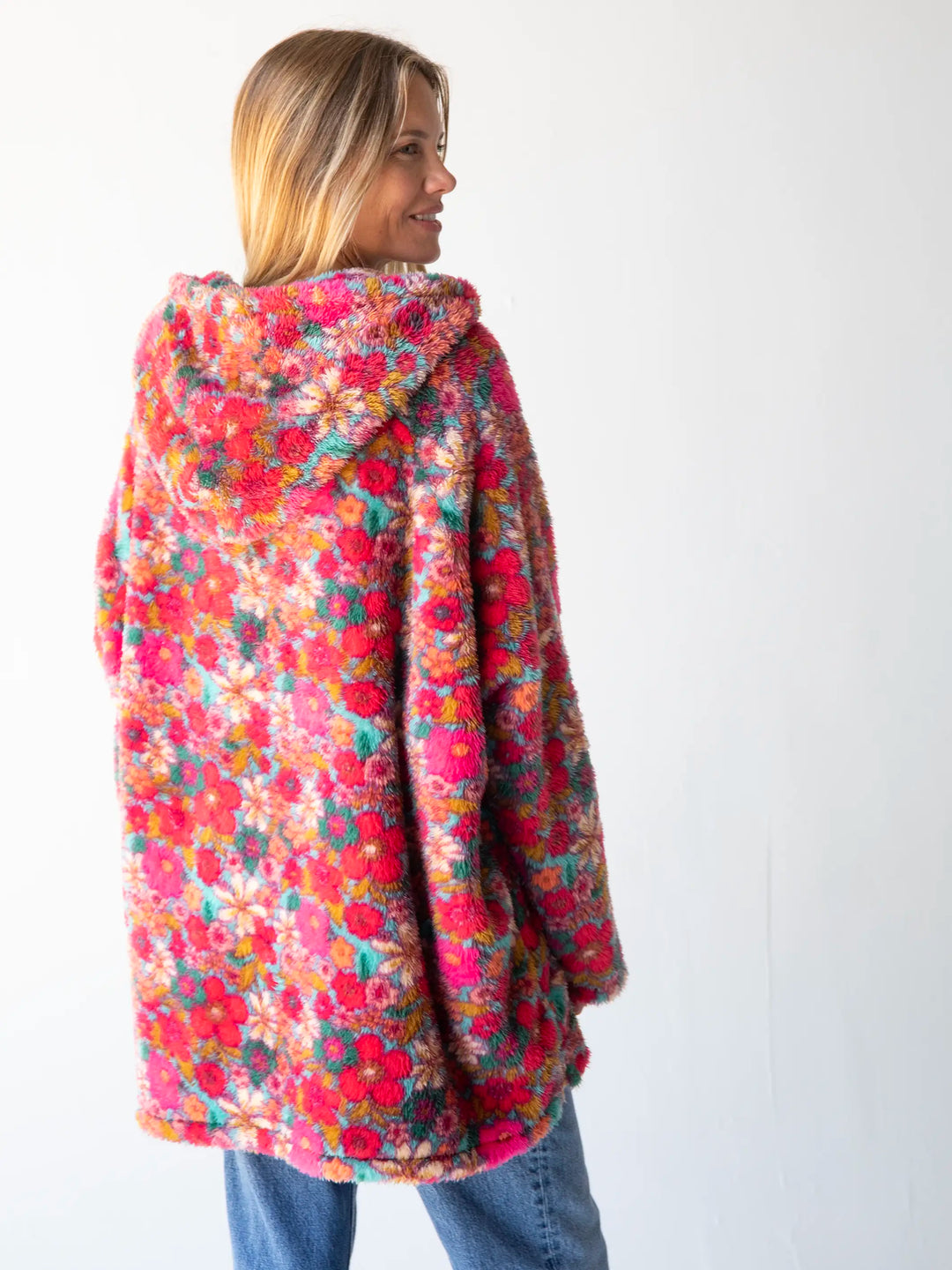 Retro Psychedelic Rainbow Hoodie Blanket, cozy 70's style blanket, cool hoodie blanket, pink blanket, Hippie popular floral blanket, ornamental trow