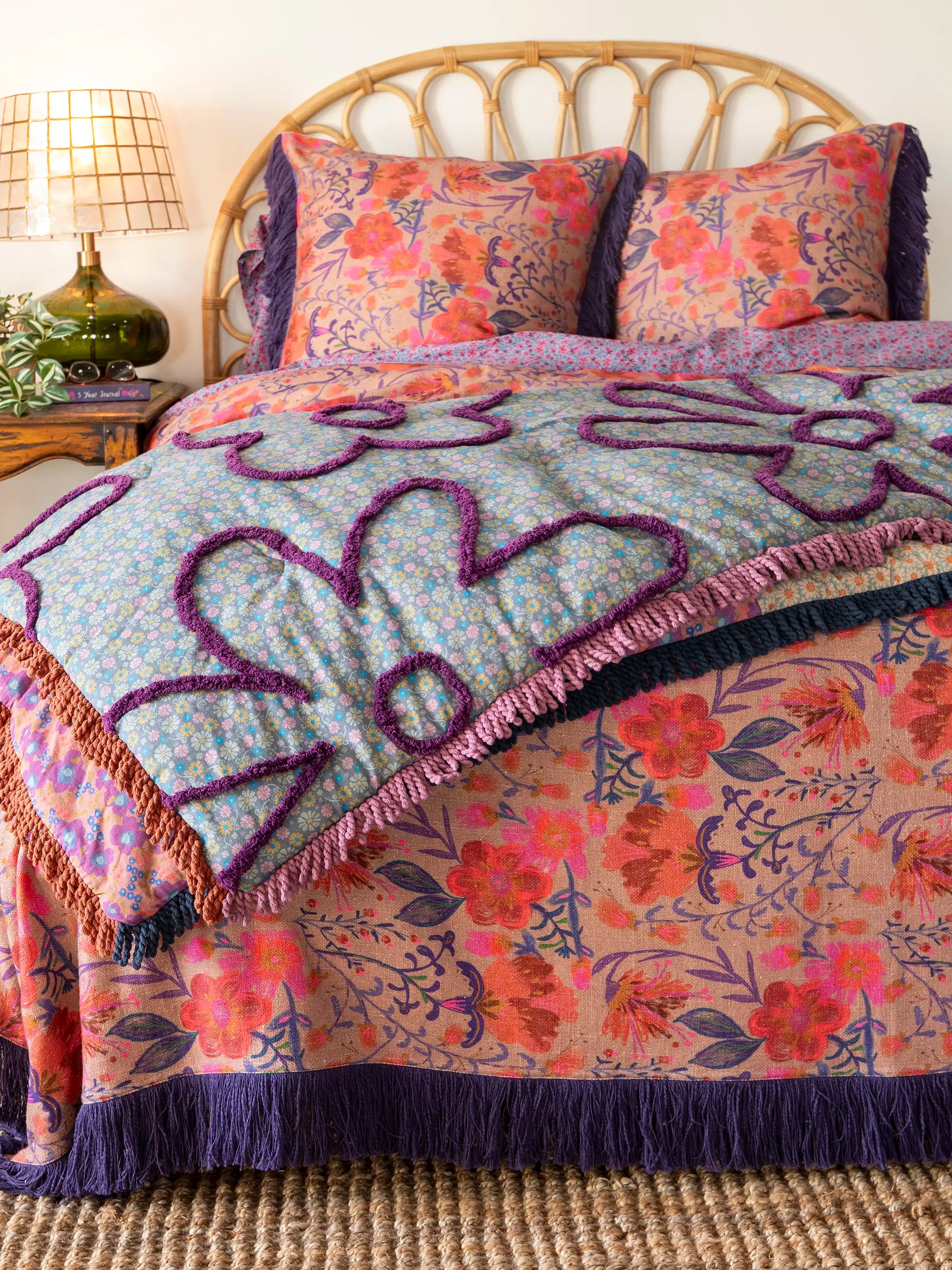 Living & Co 3 Piece Reversible Comforter Set Wildflower Queen