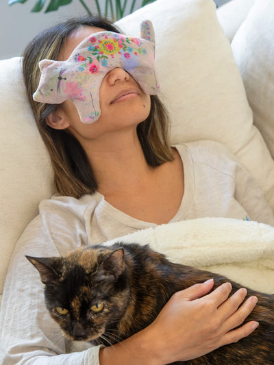 Shaped Weighted Eye Mask - Cat-view 1