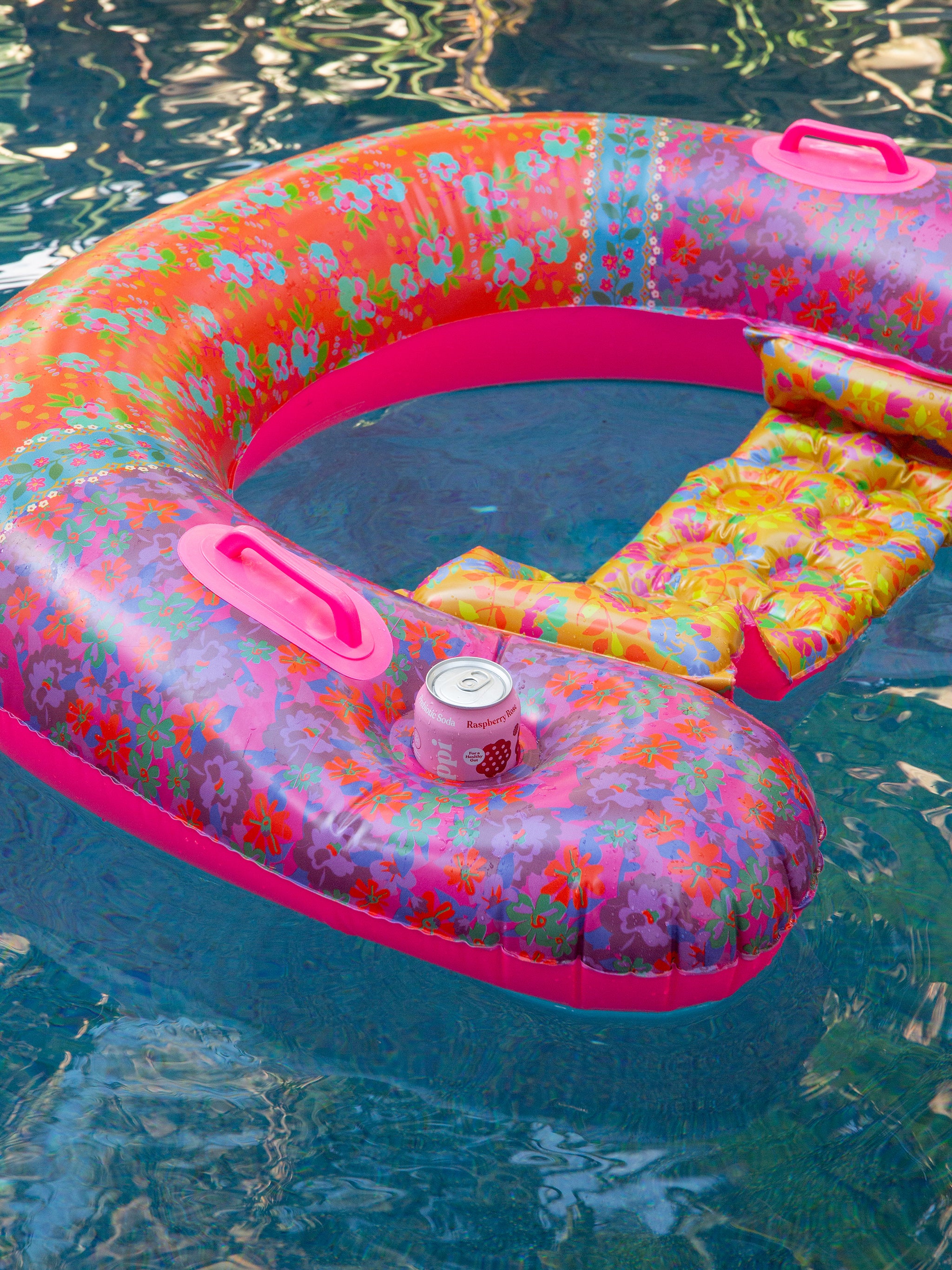 Pool Float Lounger - Pink Borders